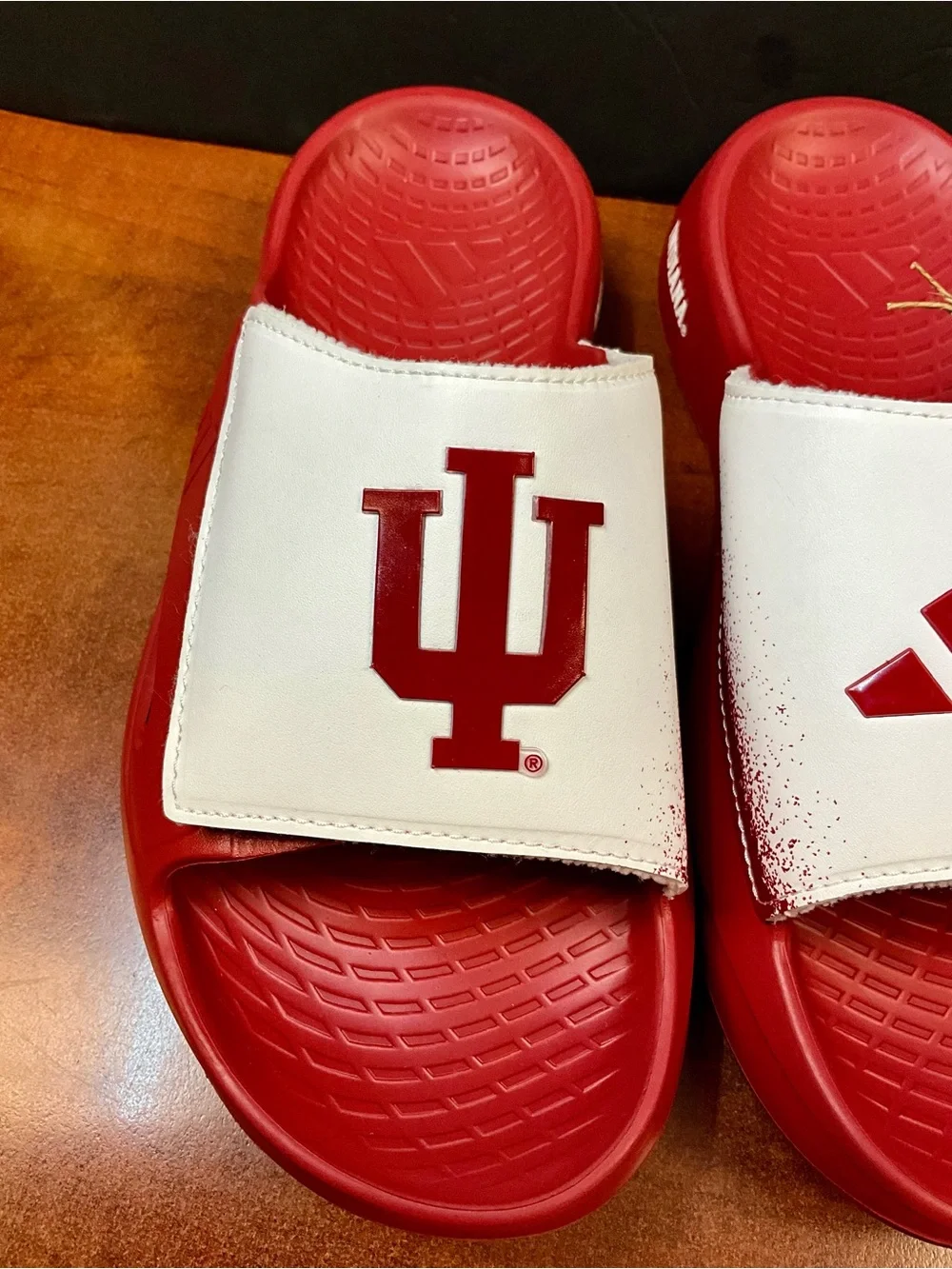 Unisex Adidas Crimson Indiana Hoosiers Lightweight Slide Sandals, Women’s Size 8